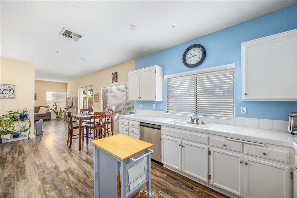 7388 Railroad Court Property Photo 12