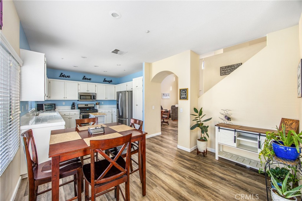 7388 Railroad Court Property Photo 14
