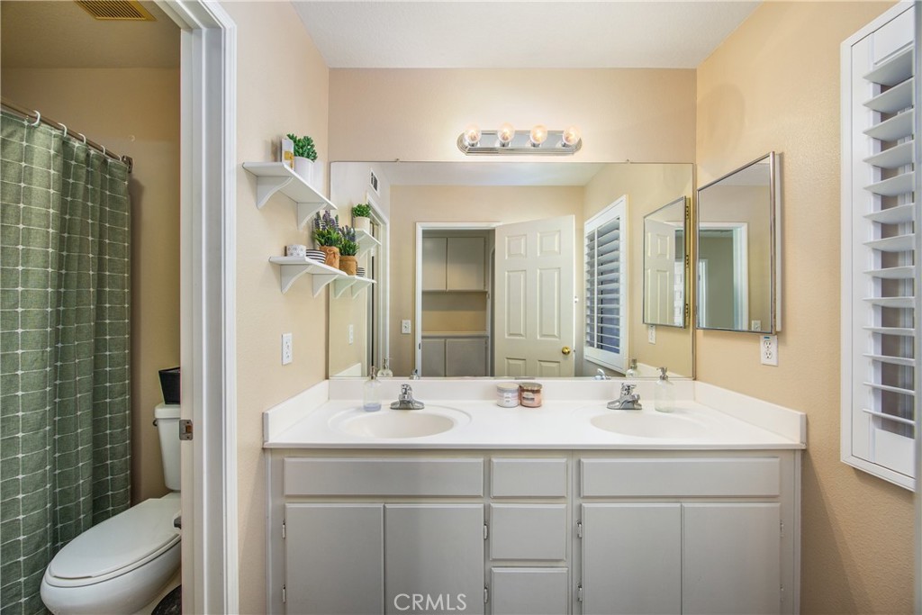 7388 Railroad Court Property Photo 28