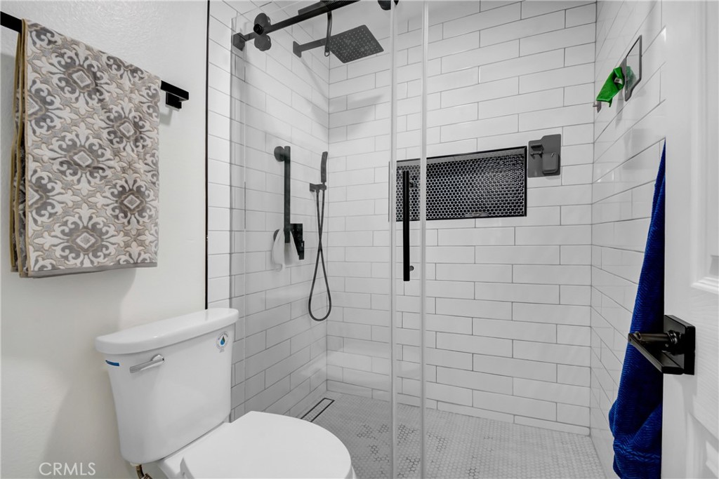 188 W Walnut Avenue B Property Photo 14