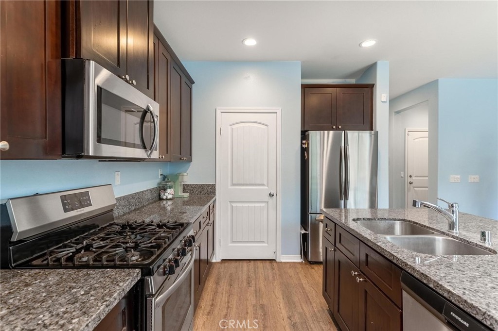 14248 Fortunati Circle Property Photo 9