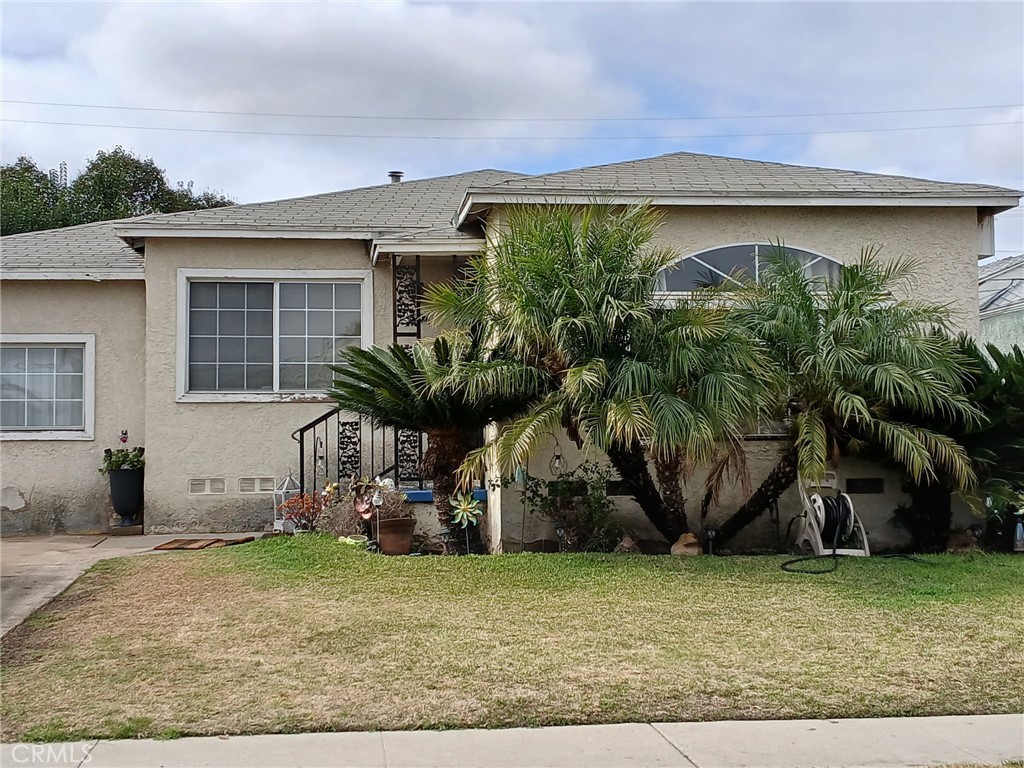 2207 N Anzac Avenue Property Photo