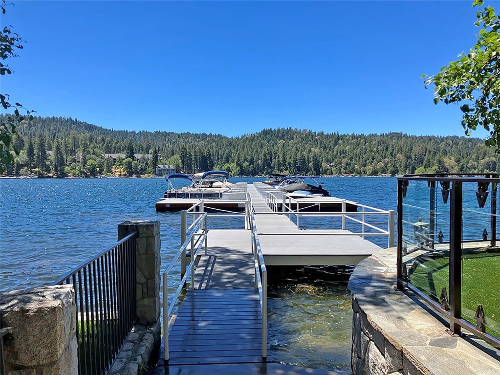 28065 N Peninsula Drive Property Photo 11