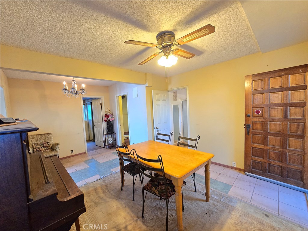 2789 Fairmount Boulevard Property Photo 5