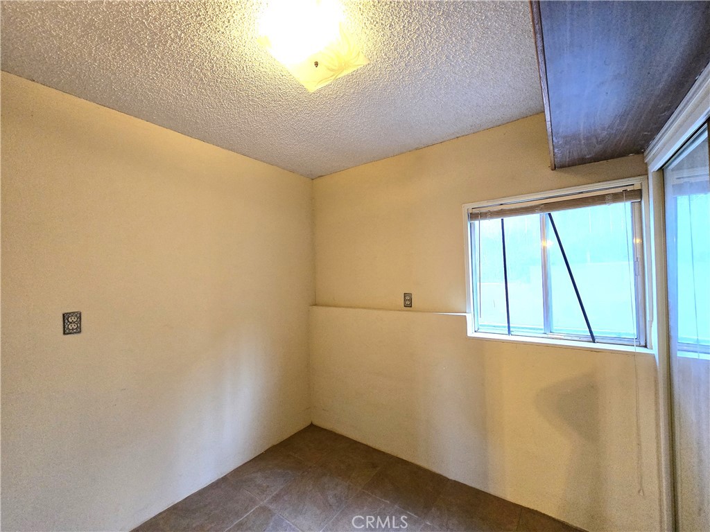 2789 Fairmount Boulevard Property Photo 12