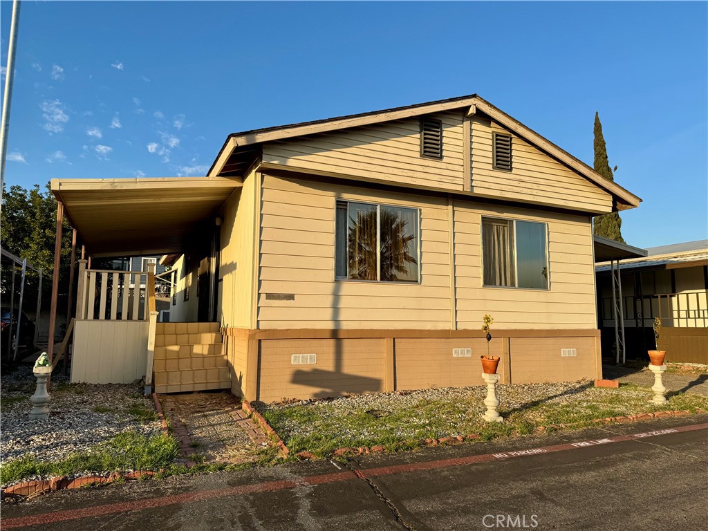 250 N Linden Avenue 216 Property Photo 2