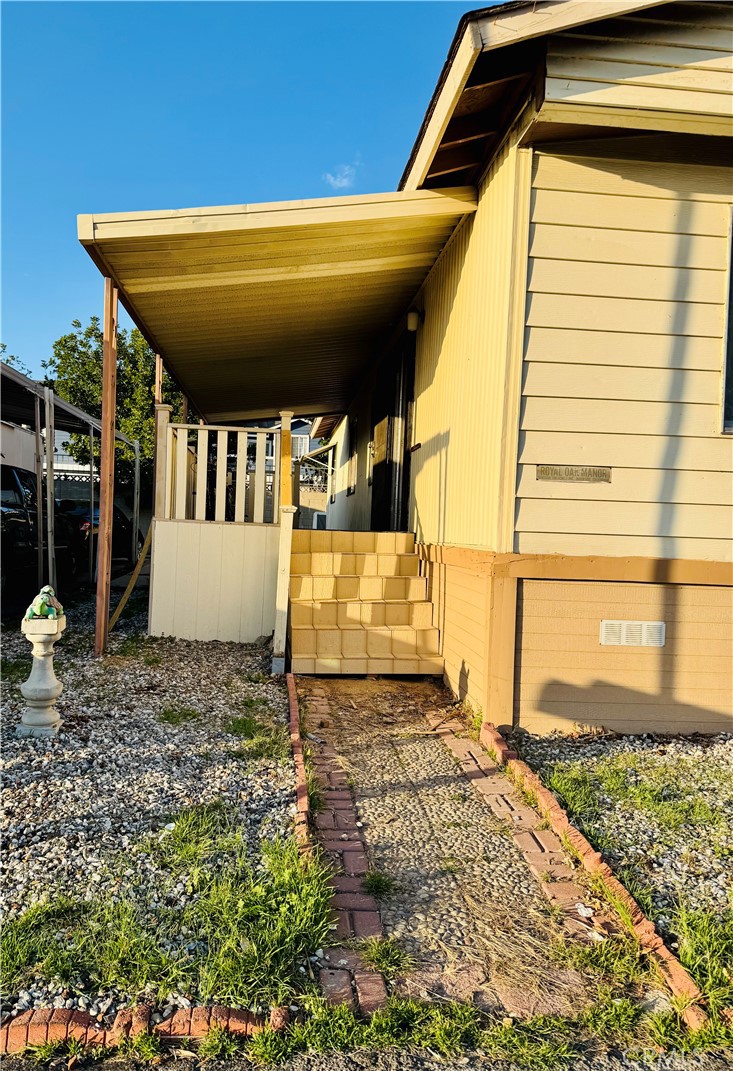 250 N Linden Avenue 216 Property Photo 4