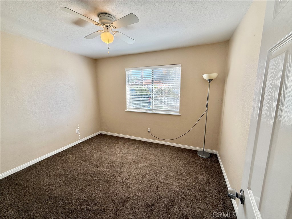 1014 W 48th Street Property Photo 12