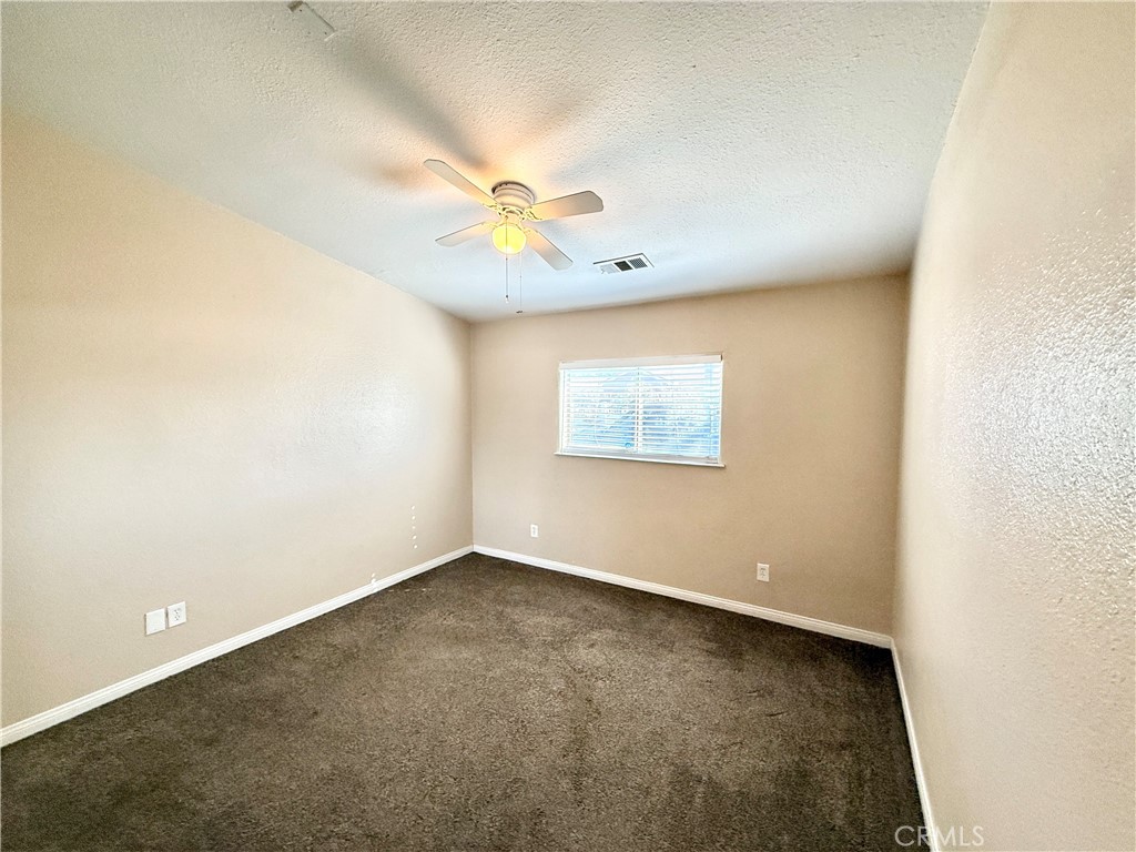 1014 W 48th Street Property Photo 14