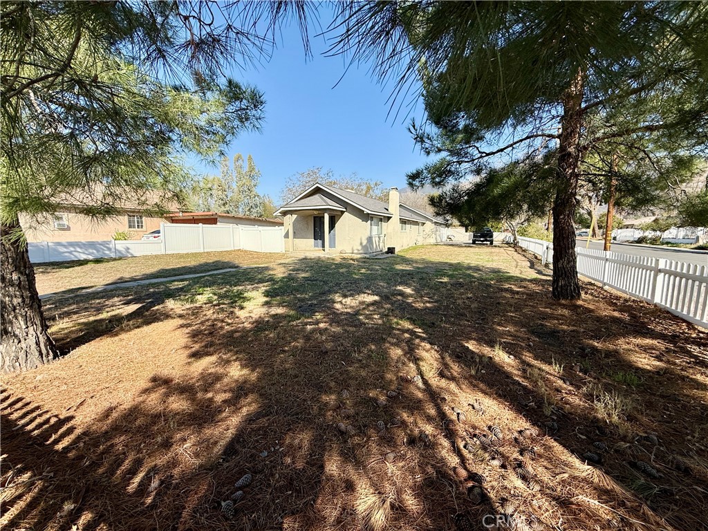 1014 W 48th Street Property Photo 20