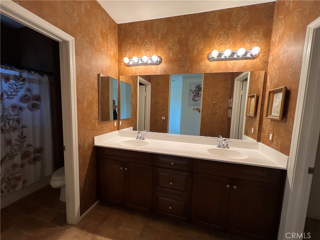 15868 Lasselle Street B Property Photo 22