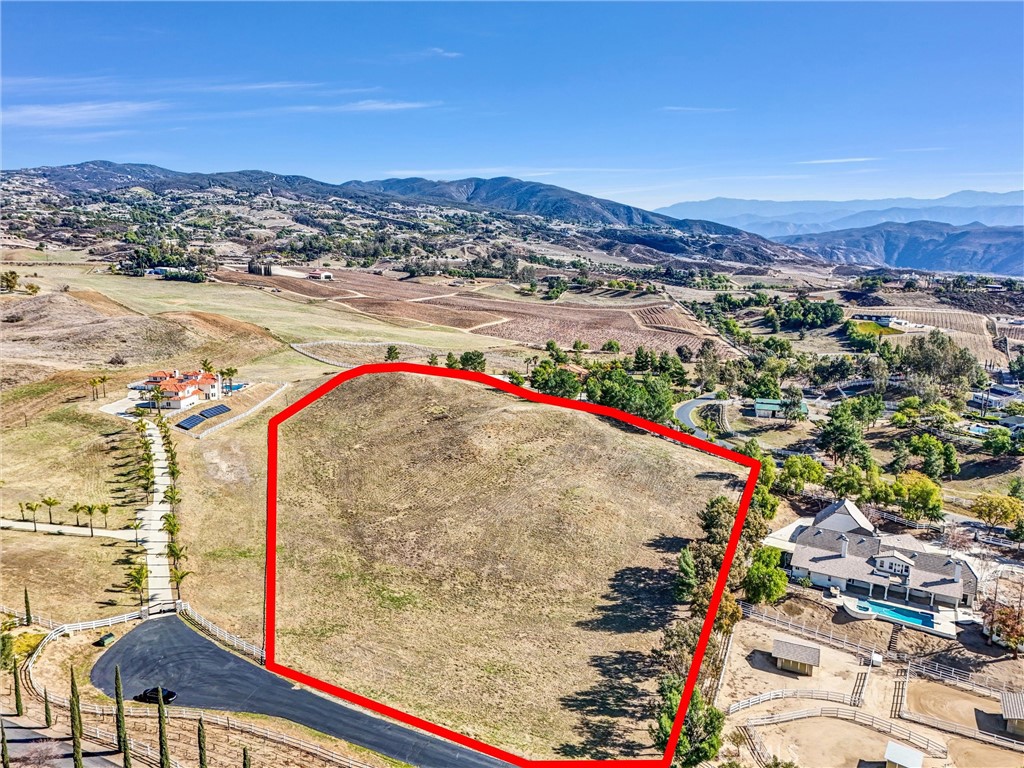 36335 Via Burgandy Property Photo 6