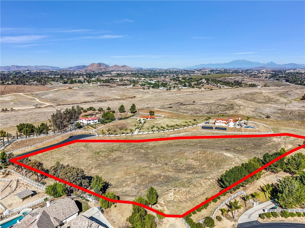 36335 Via Burgandy Property Photo 8
