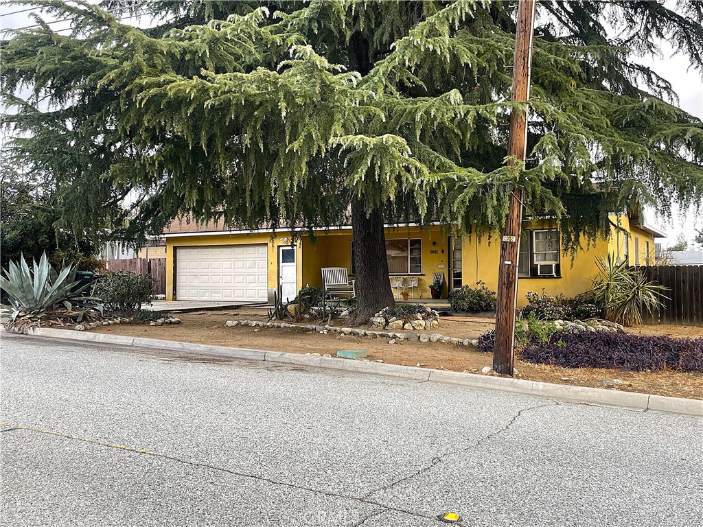 1568 N Alessandro Street Property Photo 9