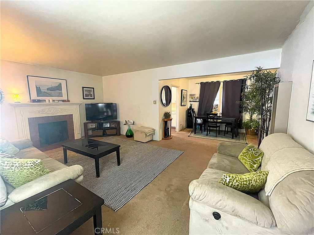 1568 N Alessandro Street Property Photo 10