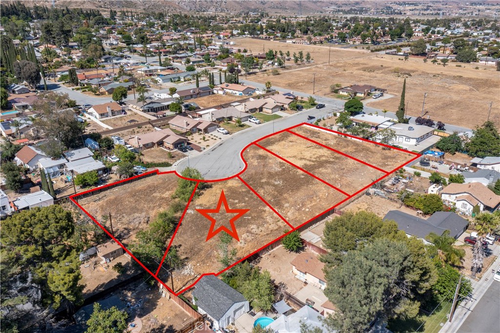 0 King Property Photo 4