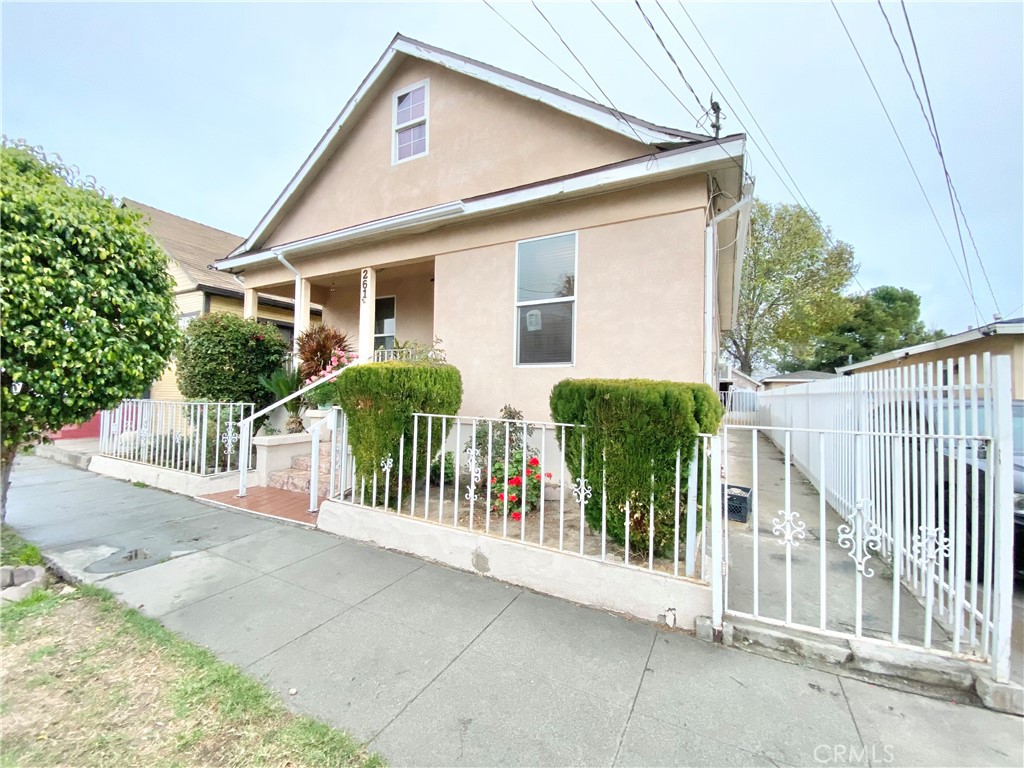 261 Kendall Avenue Property Photo 1