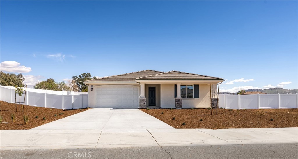 13604 Darwin Drive Property Photo 1