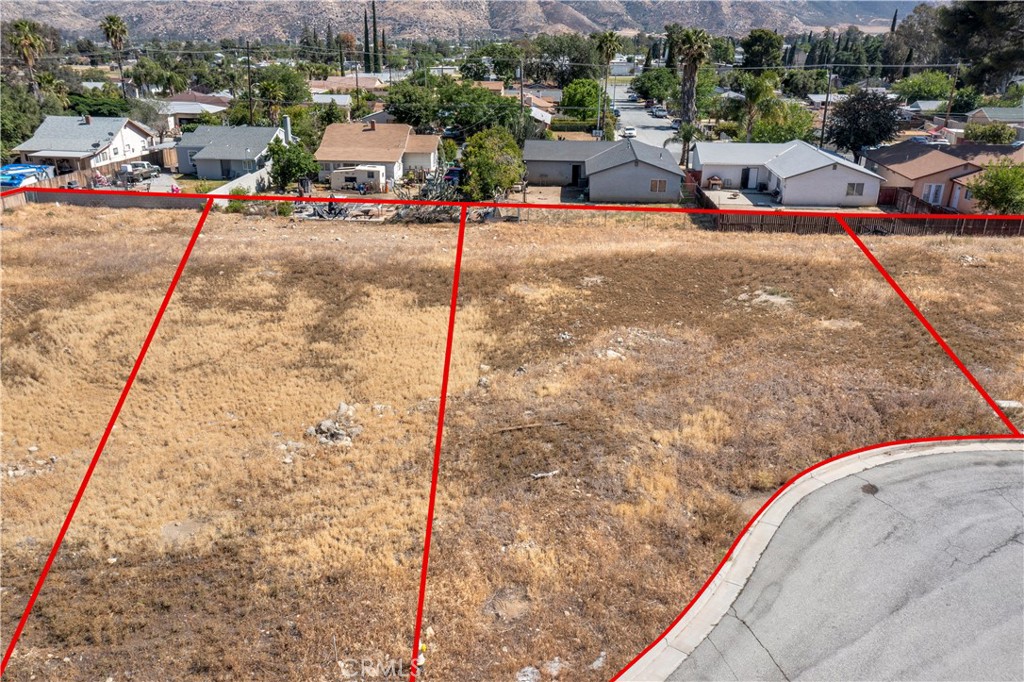 0 King Property Photo 8