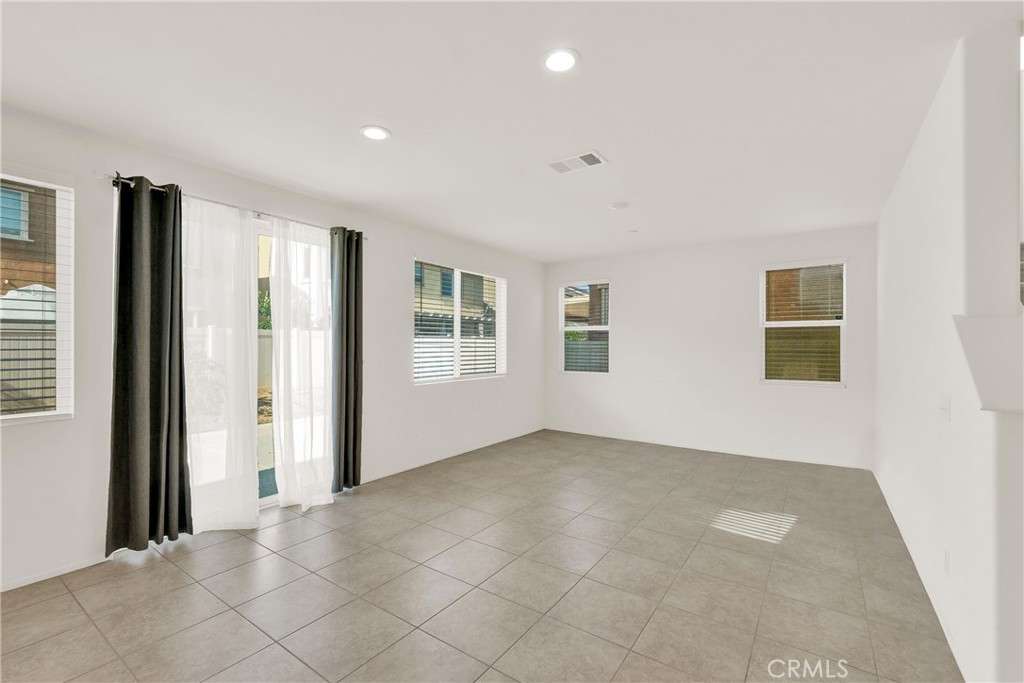 1416 Opal Court Property Photo 8