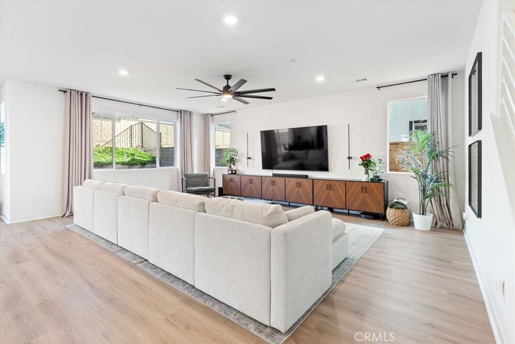 16708 Tulip Tree Street Property Photo 3