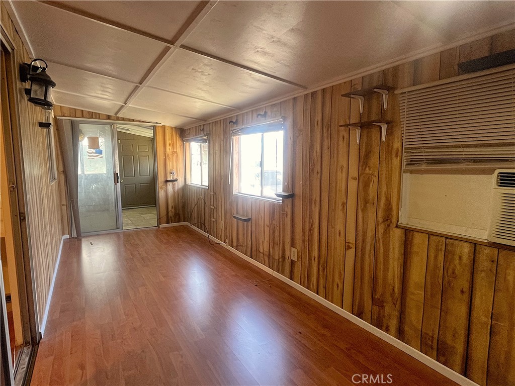 9391 California Avenue 30 Property Photo 15