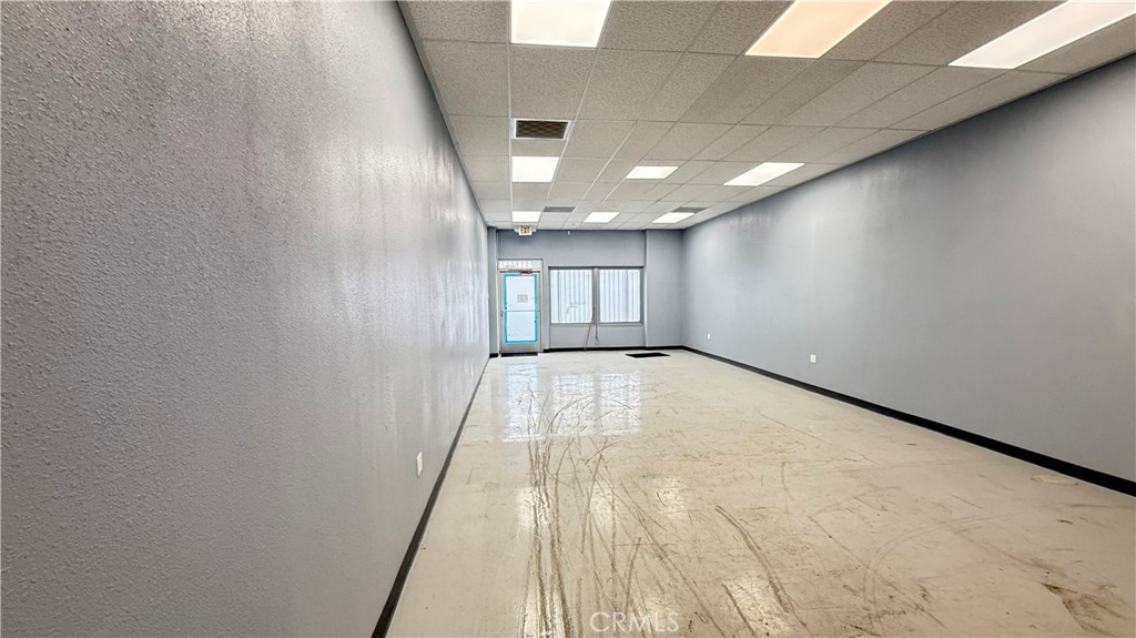 1233 N E Street Property Photo 4