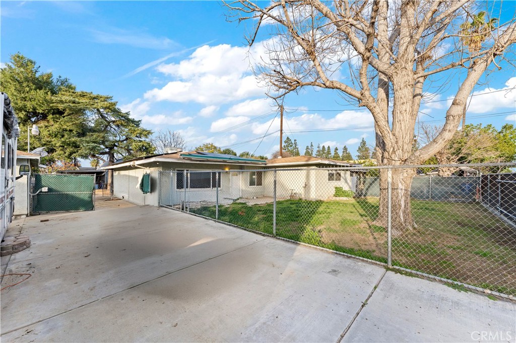 1829 E Elm Street Property Photo