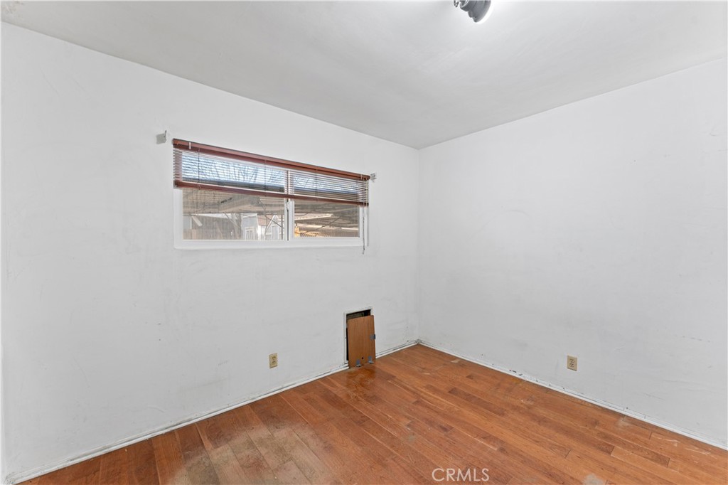 1829 E Elm Street Property Photo 20