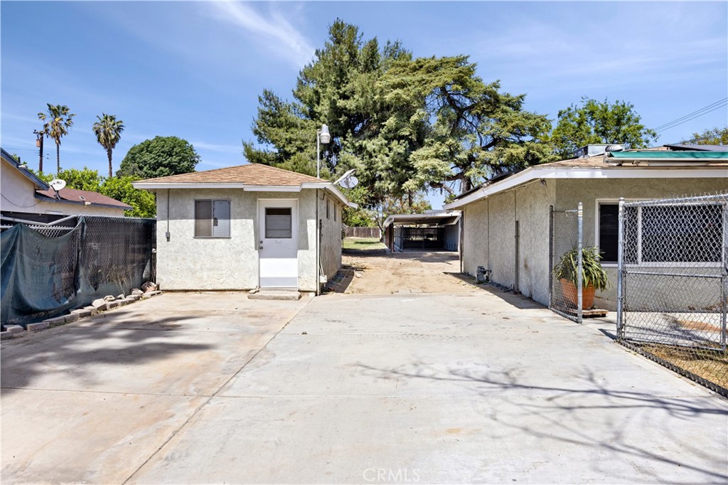 1829 E Elm Street Property Photo 31