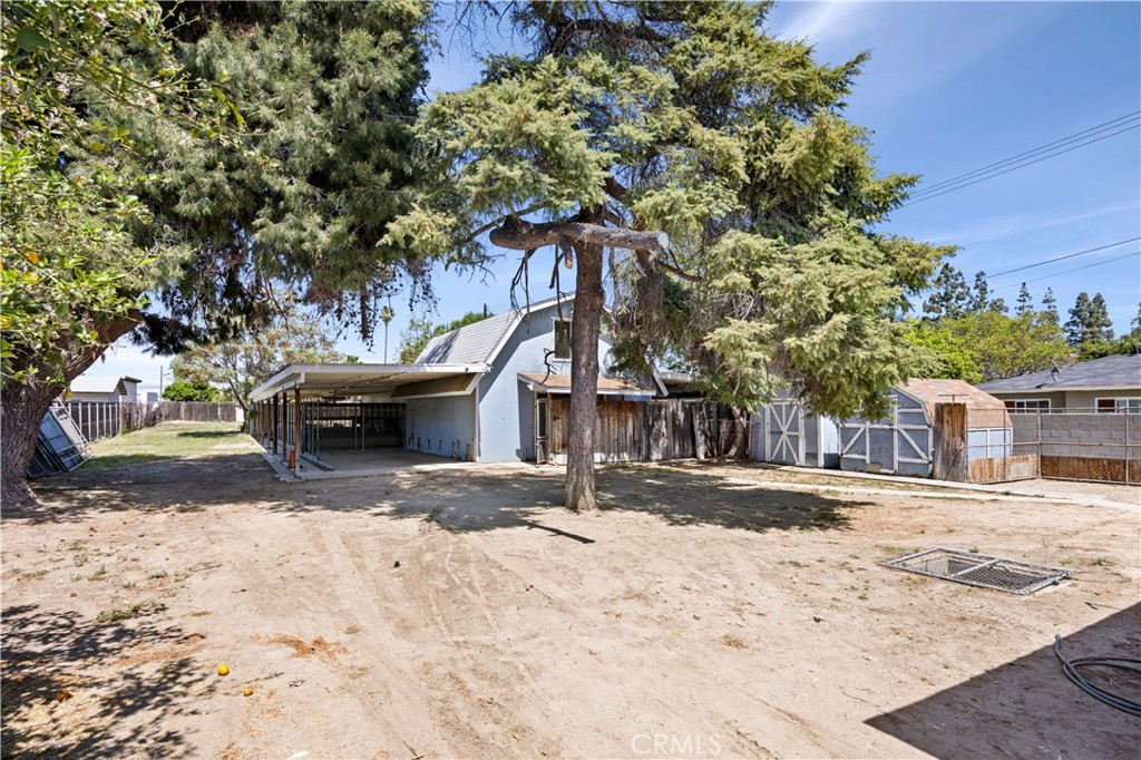 1829 E Elm Street Property Photo 35