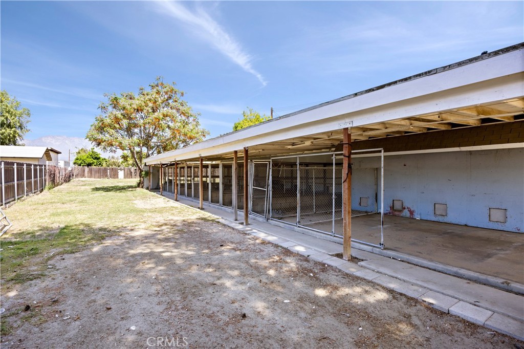 1829 E Elm Street Property Photo 36