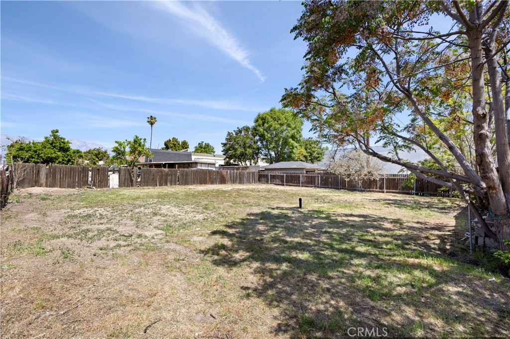 1829 E Elm Street Property Photo 42