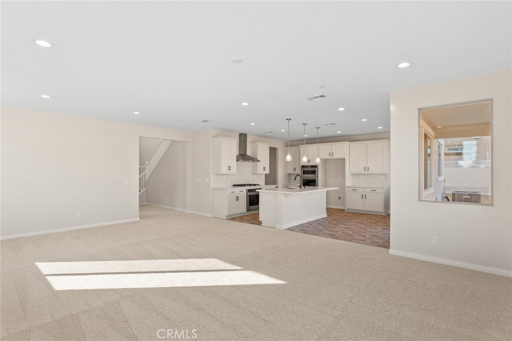 4473 Hickory Court Property Photo 4