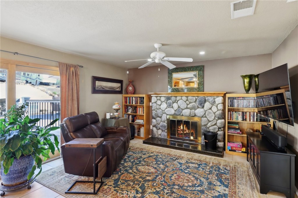 5020 Solitude Court Property Photo 5