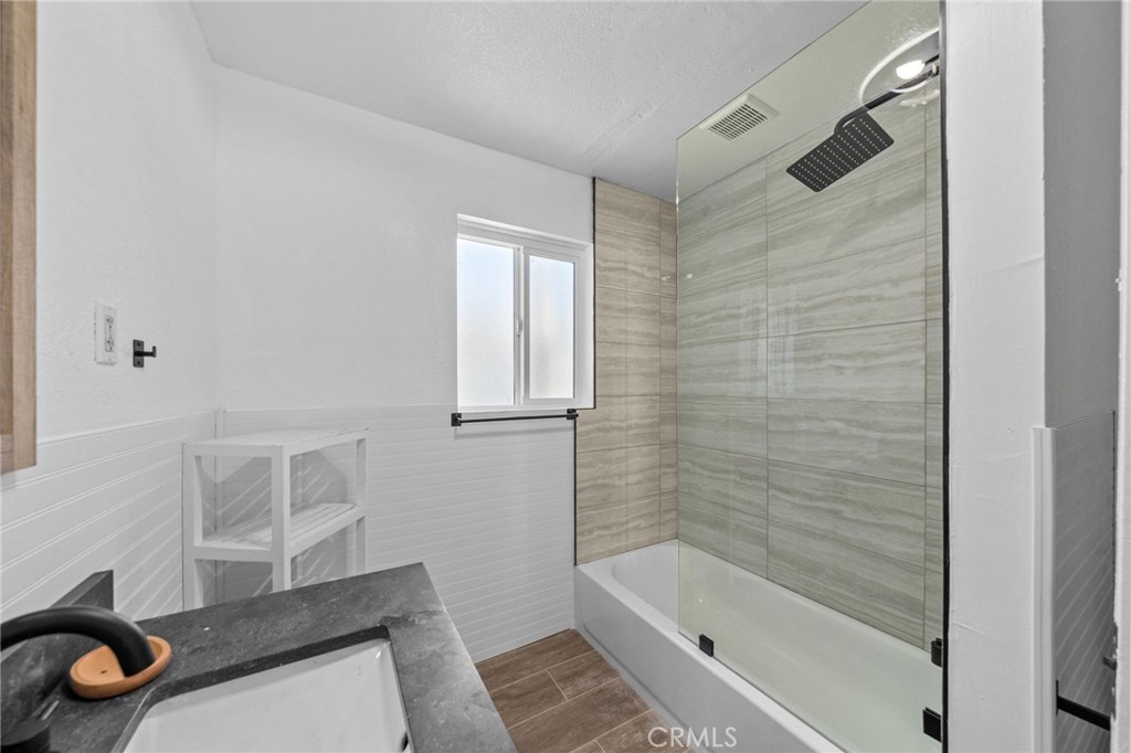 252 W 26th Street Property Photo 25