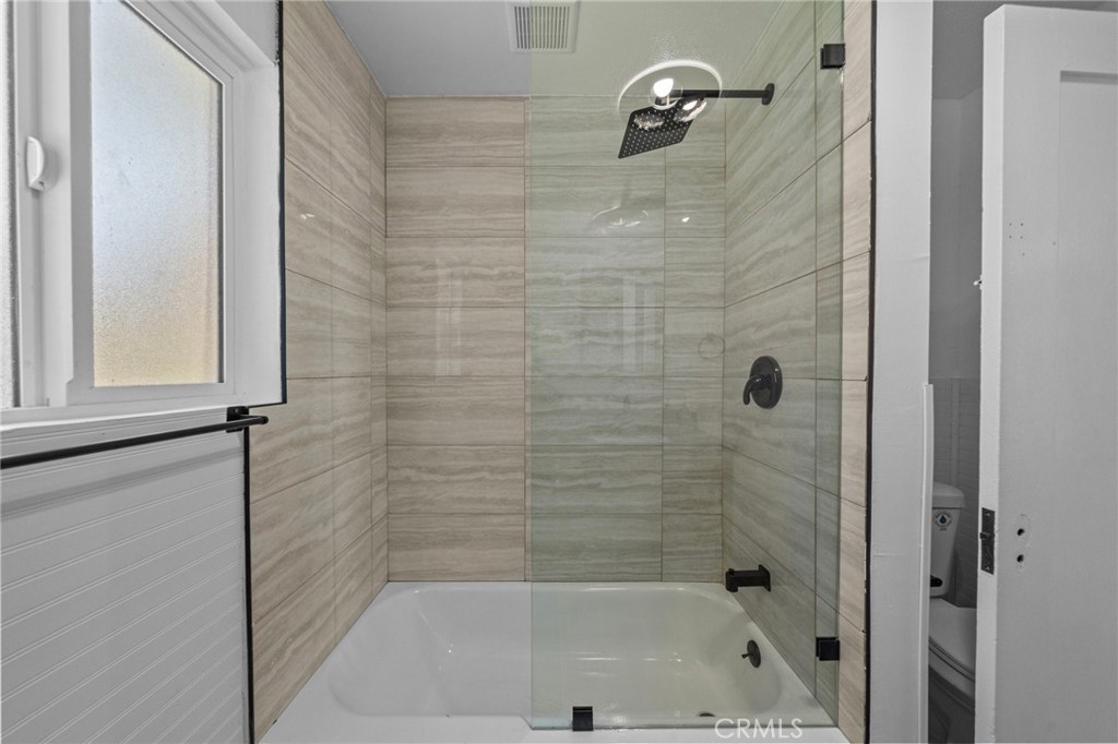 252 W 26th Street Property Photo 28