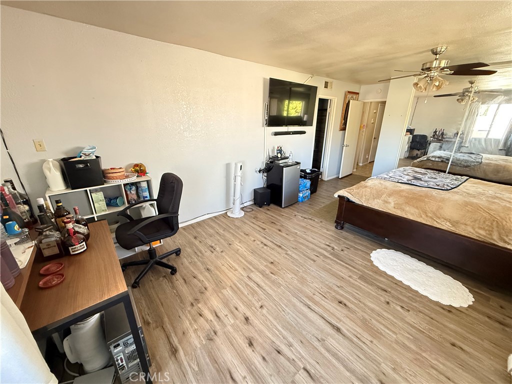 1687 N Fillmore Avenue Property Photo 20