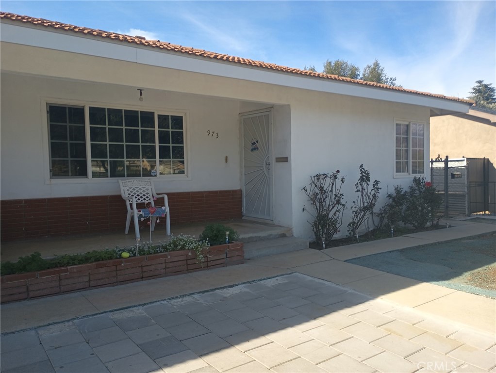 973 Orange Avenue Property Photo 2