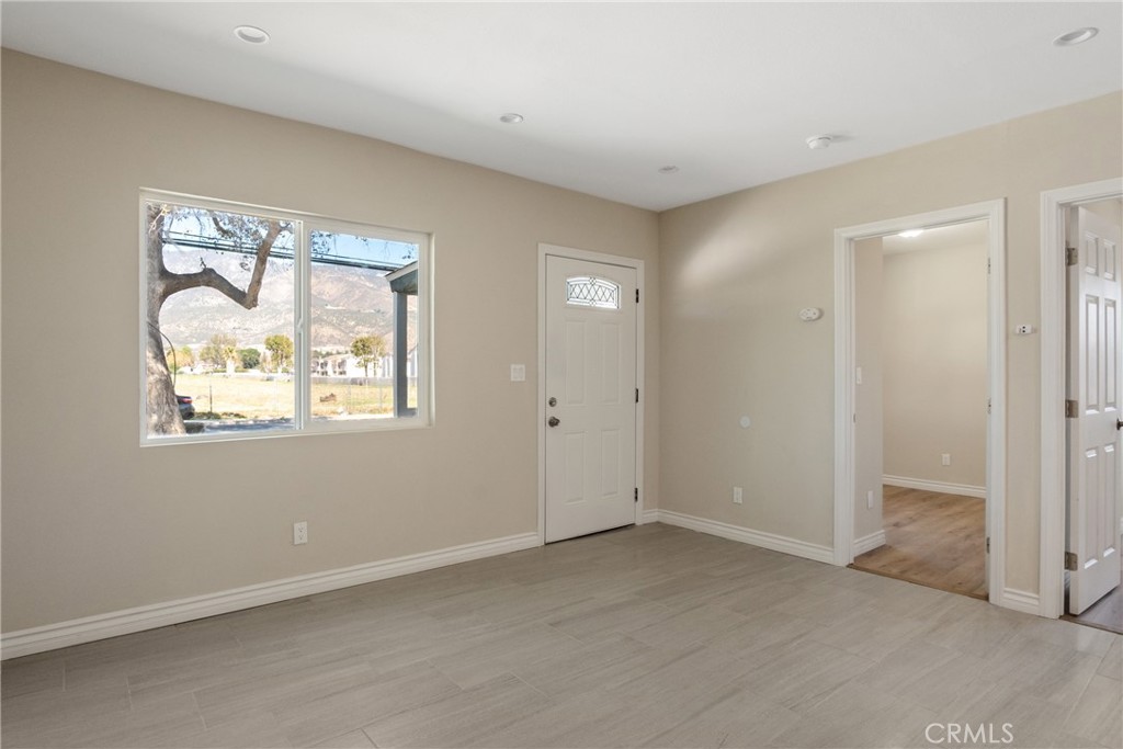 753 W 41st Street A Property Photo 8