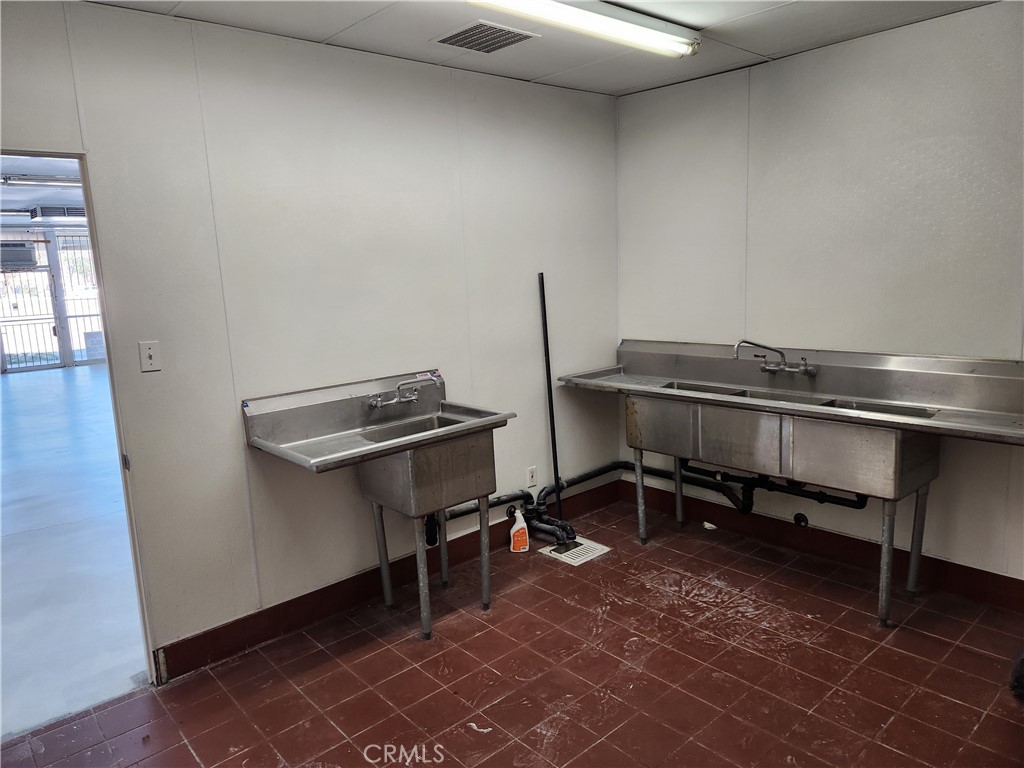 243 E Base Line Road Property Photo 8