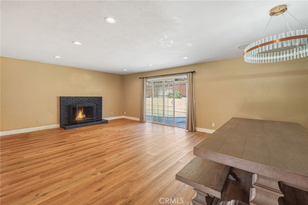 1005 W 7th Street Property Photo 6