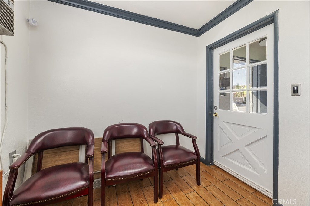 16870 Merrill Property Photo 14