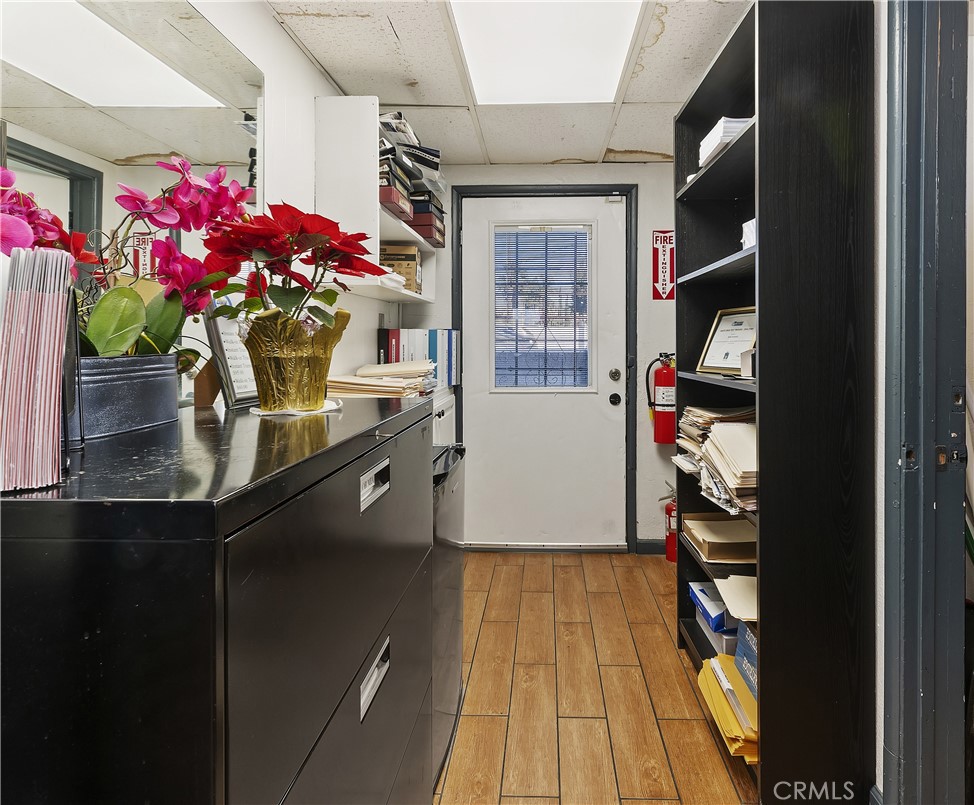 16870 Merrill Property Photo 22
