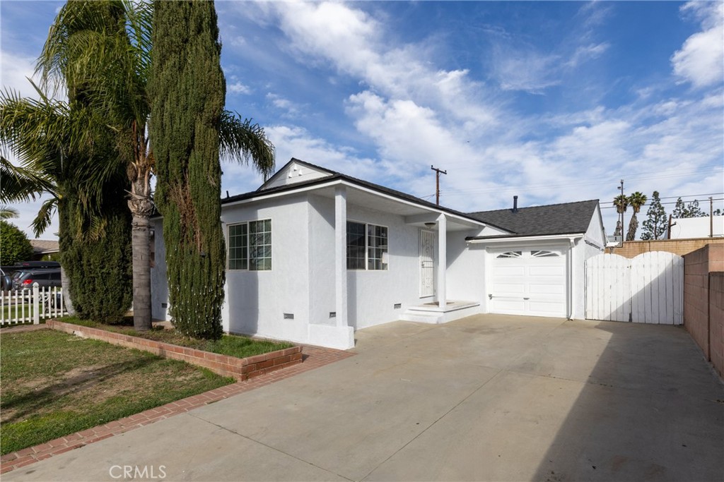 9242 Arlee Avenue Property Photo