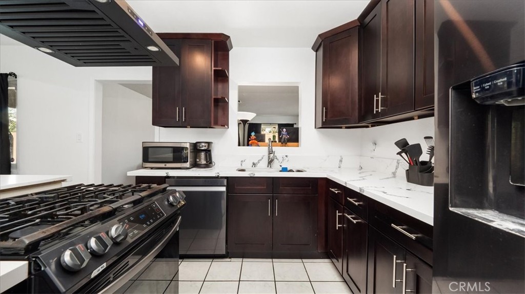 17526 Anastasia Court Property Photo 8