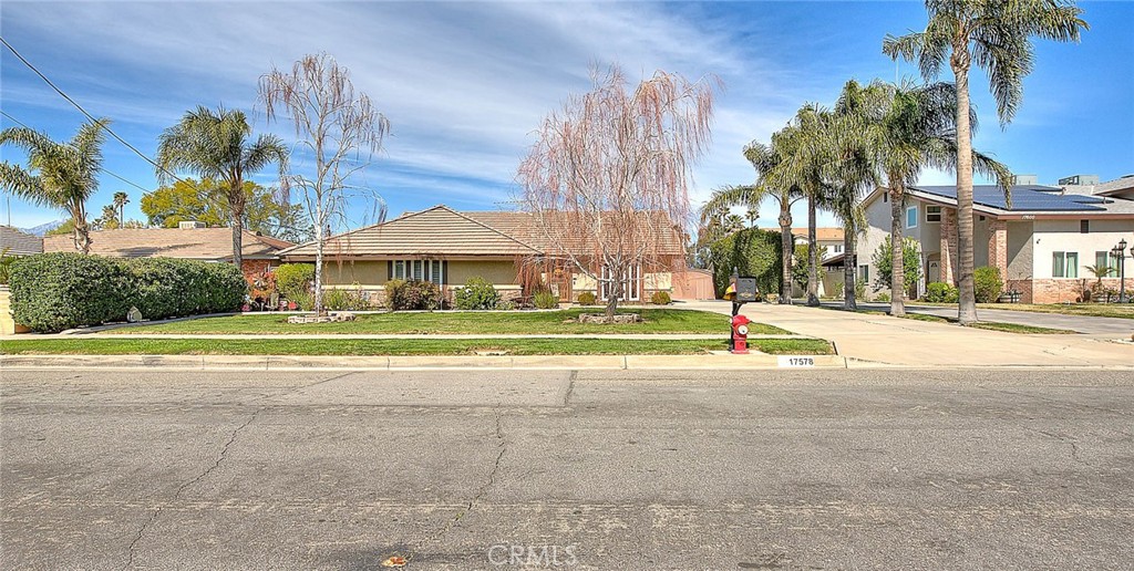 17578 Hawthorne Avenue Property Photo 1