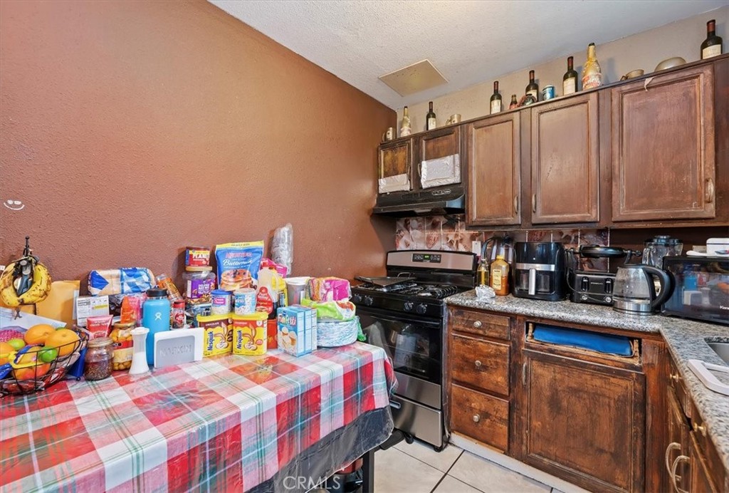 1115 S Washington Avenue Property Photo 9