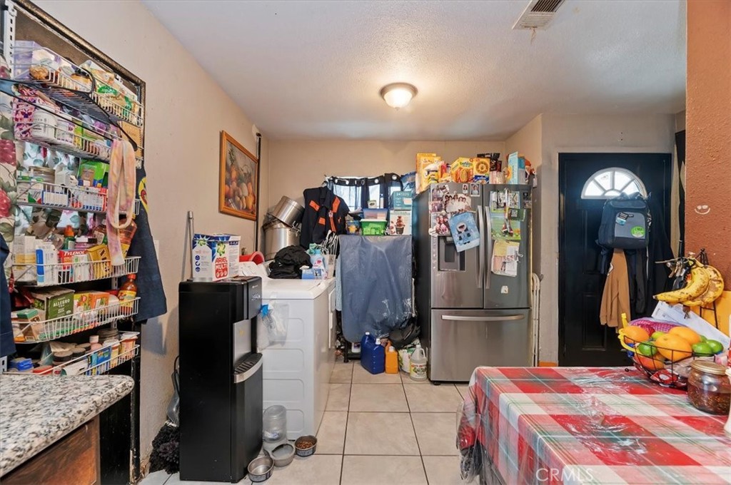 1115 S Washington Avenue Property Photo 10