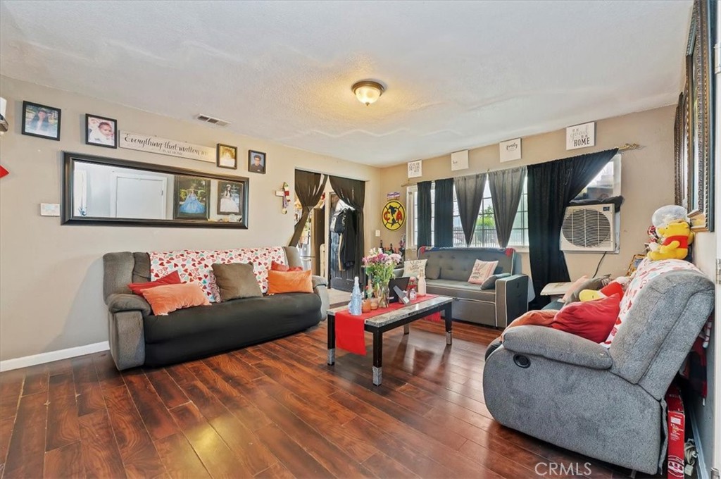 1115 S Washington Avenue Property Photo 13